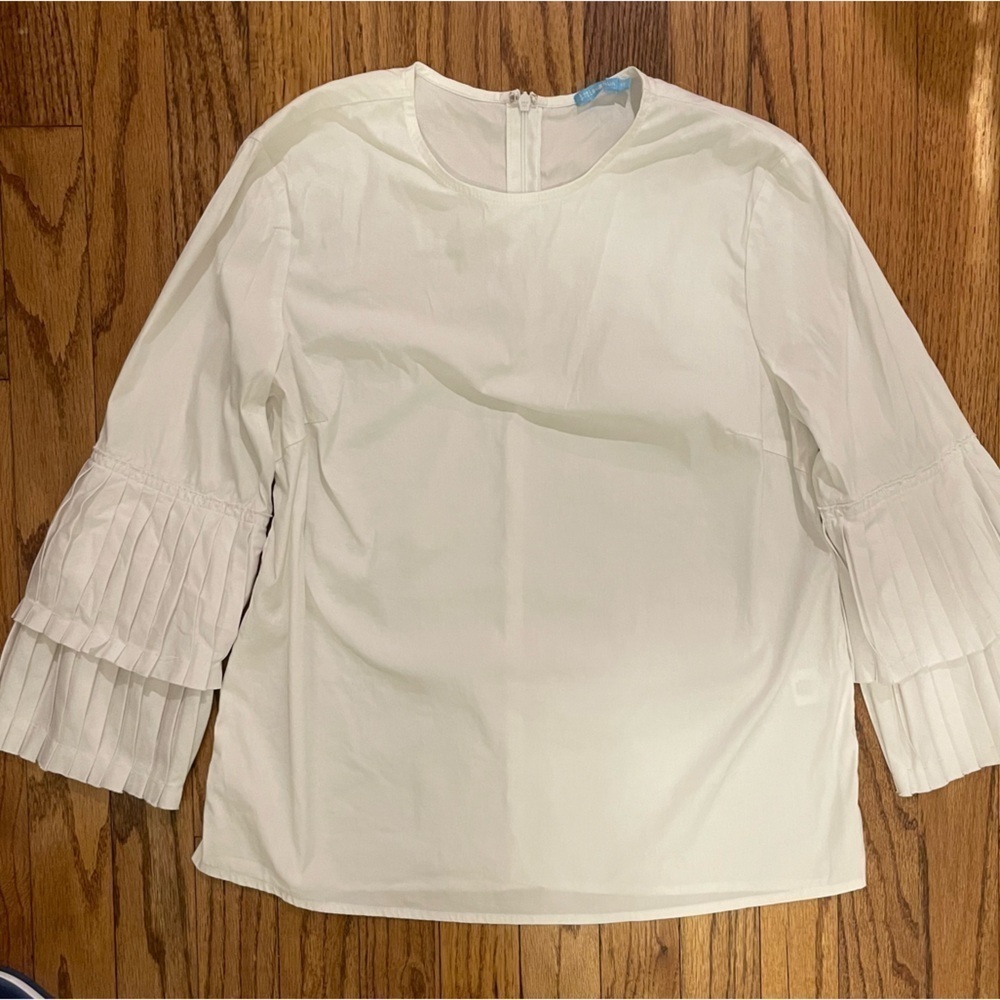Women’s J.McLaughlin white 3/4 sleeve blouse with detailed sleeves, size XS